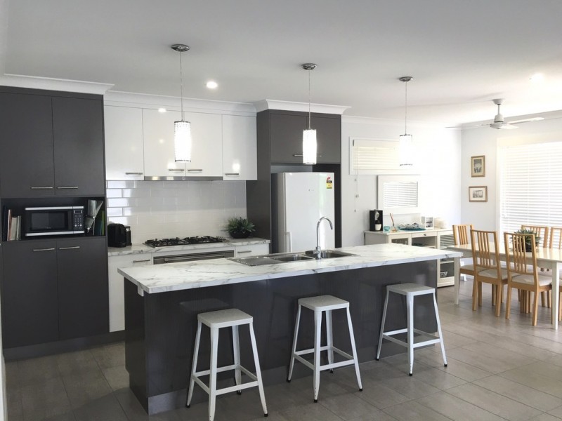 71 Country Road, Cannonvale QLD 4802