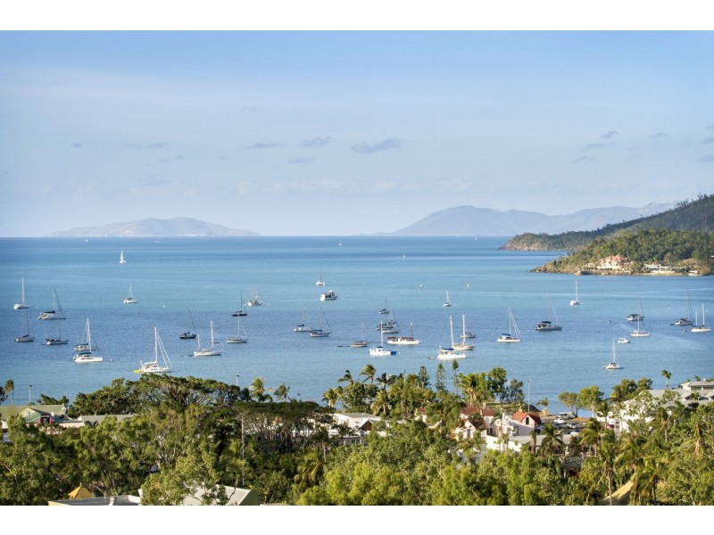 14 Nara Avenue, Airlie Beach QLD 4802
