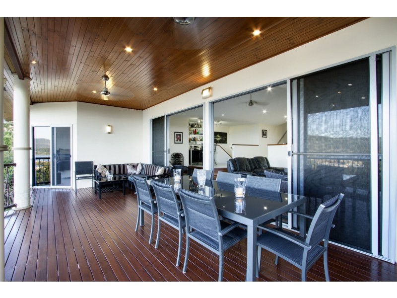 14 Nara Avenue, Airlie Beach QLD 4802