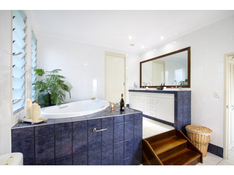 14 Nara Avenue, Airlie Beach QLD 4802