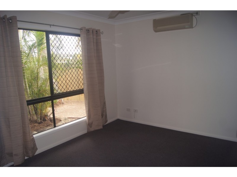9 Shelley Close, Cannonvale QLD 4802