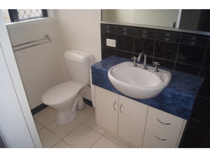 9 Shelley Close, Cannonvale QLD 4802