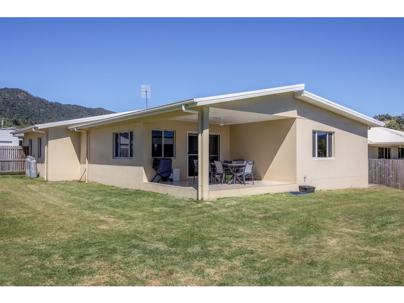 11 Endeavour Circuit, Cannonvale QLD 4802