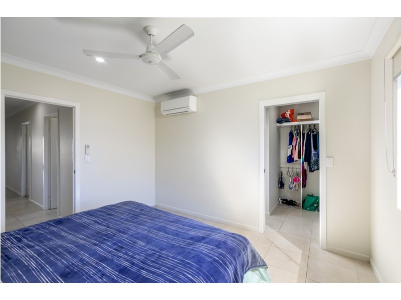 11 Endeavour Circuit, Cannonvale QLD 4802