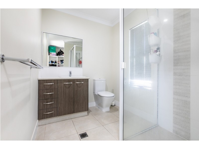 11 Endeavour Circuit, Cannonvale QLD 4802