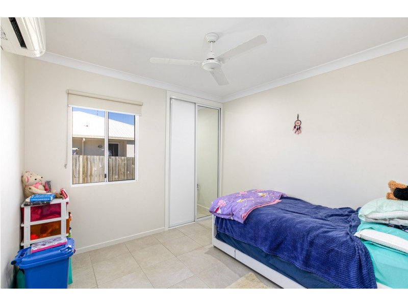 11 Endeavour Circuit, Cannonvale QLD 4802