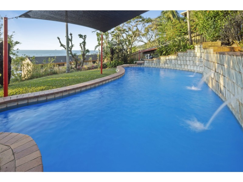 7 Woodwark Crescent, Cannonvale QLD 4802