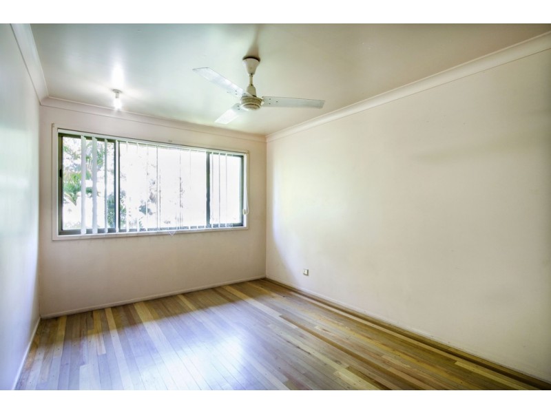 5 Iluka Street, Cannonvale QLD 4802