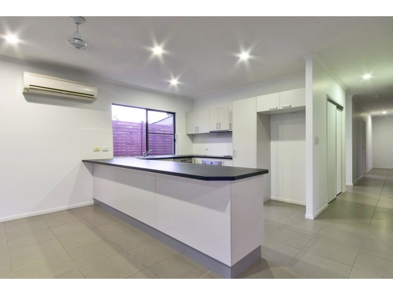 4 Waite Creek Court, Cannonvale QLD 4802