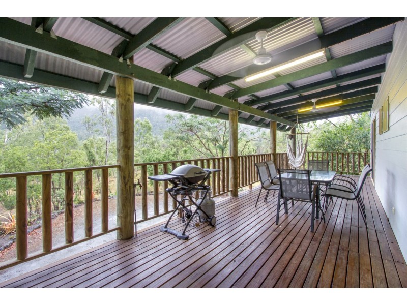317 Sugarloaf Road, Sugarloaf QLD 4800