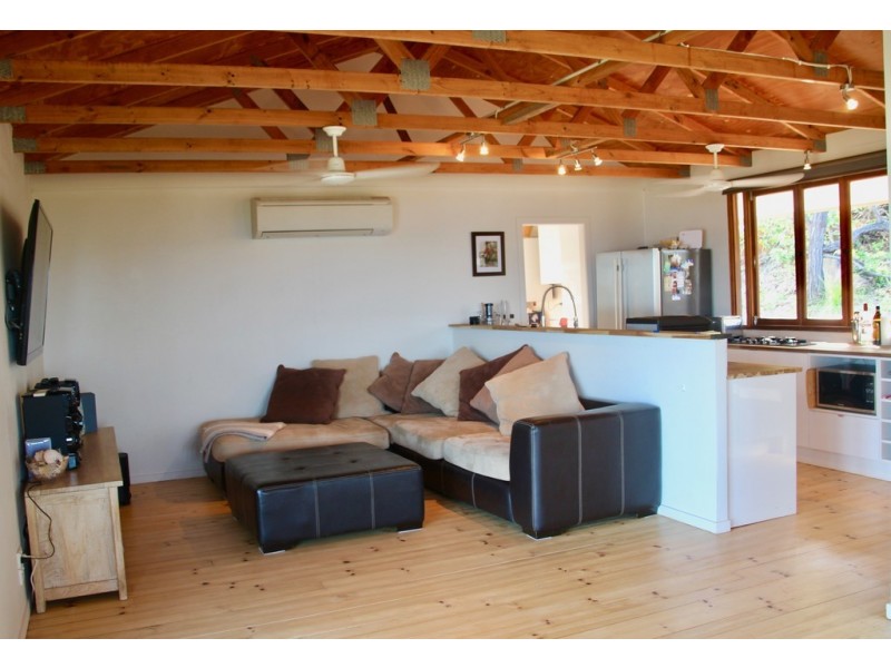 10 Rattray Avenue, Hideaway Bay QLD 4800