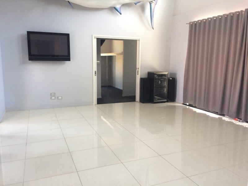 14 Links Drive, Cannonvale QLD 4802