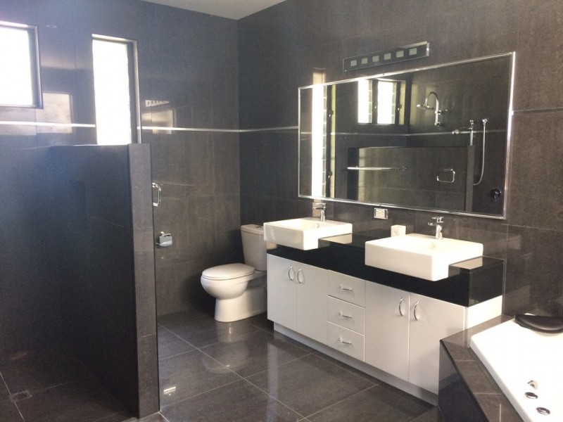 14 Links Drive, Cannonvale QLD 4802