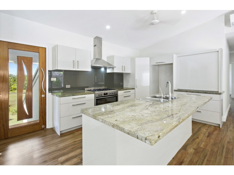 25 Kookaburra Drive, Cannon Valley QLD 4800