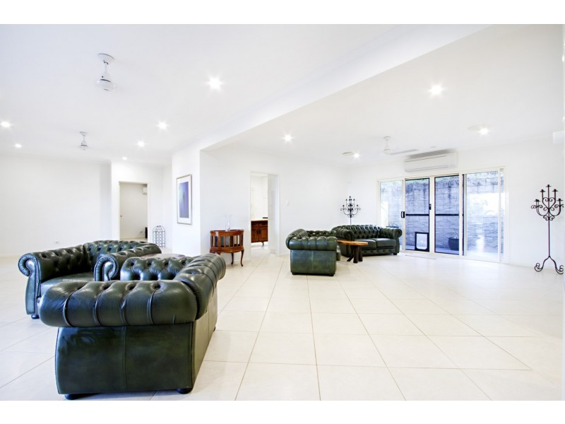 4 Airlie Crescent, Airlie Beach QLD 4802