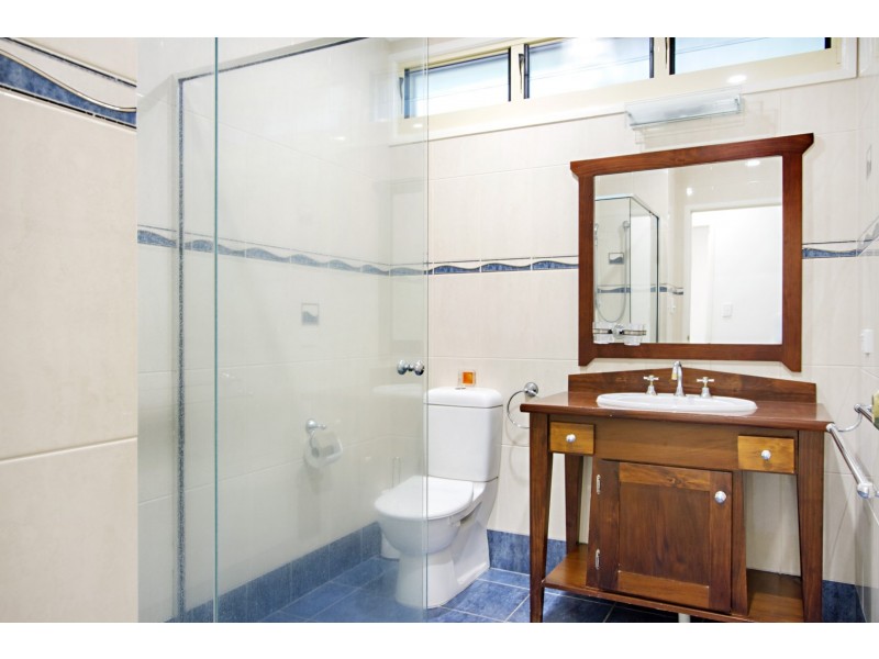 4 Airlie Crescent, Airlie Beach QLD 4802