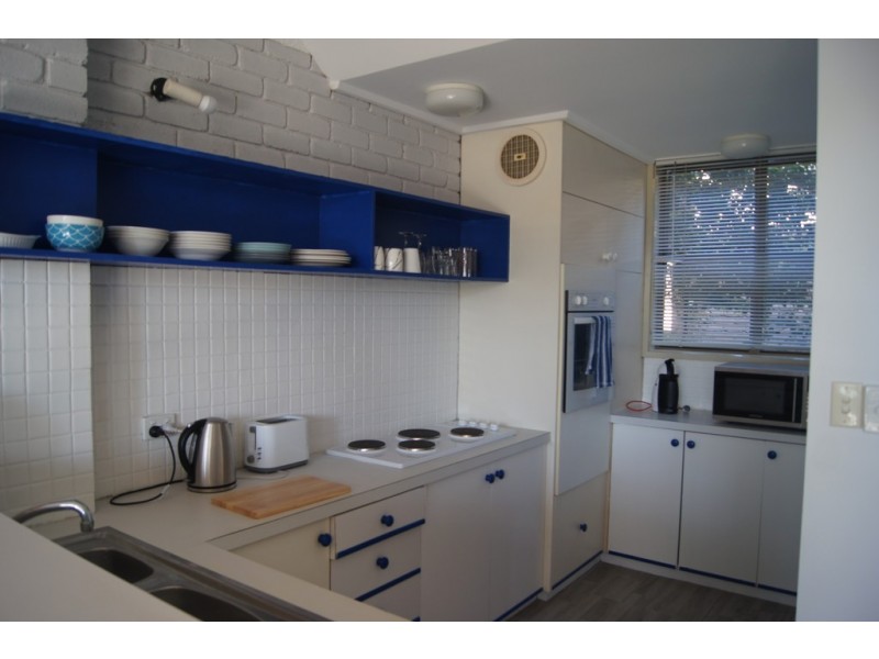 15/2 Lewis Street, Victoria Towers, Airlie Beach QLD 4802