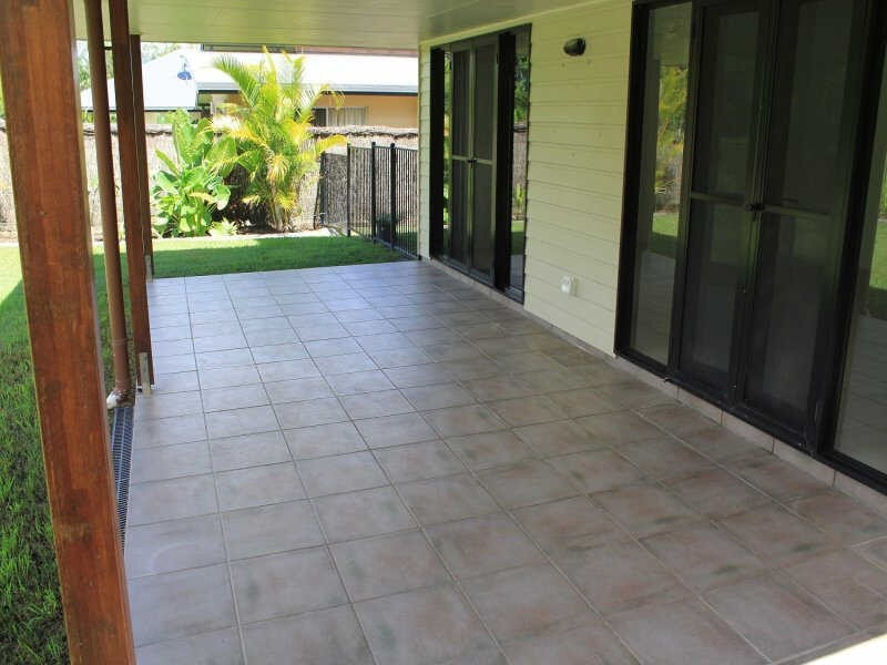 92 Abell Road, Cannonvale QLD 4802