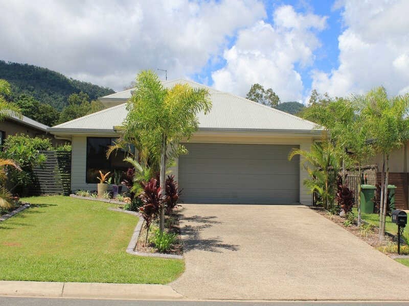 92 Abell Road, Cannonvale QLD 4802