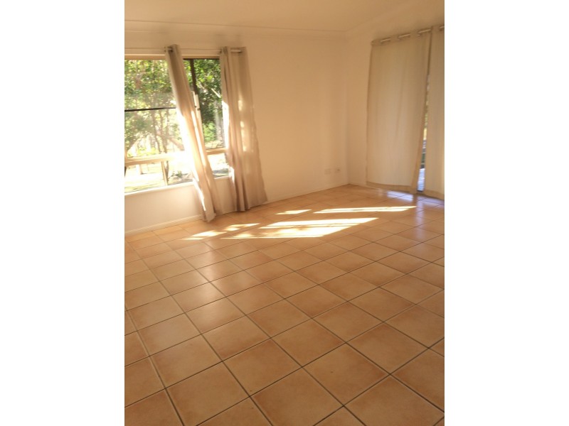 2/1 Braithwaite Court, Woodwark QLD 4802