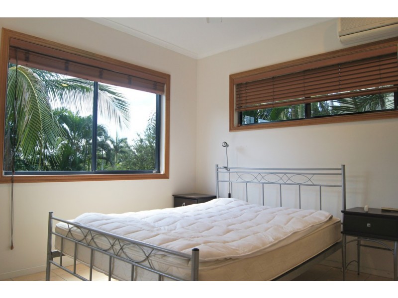 4/6 Border Drive, Cannonvale QLD 4802