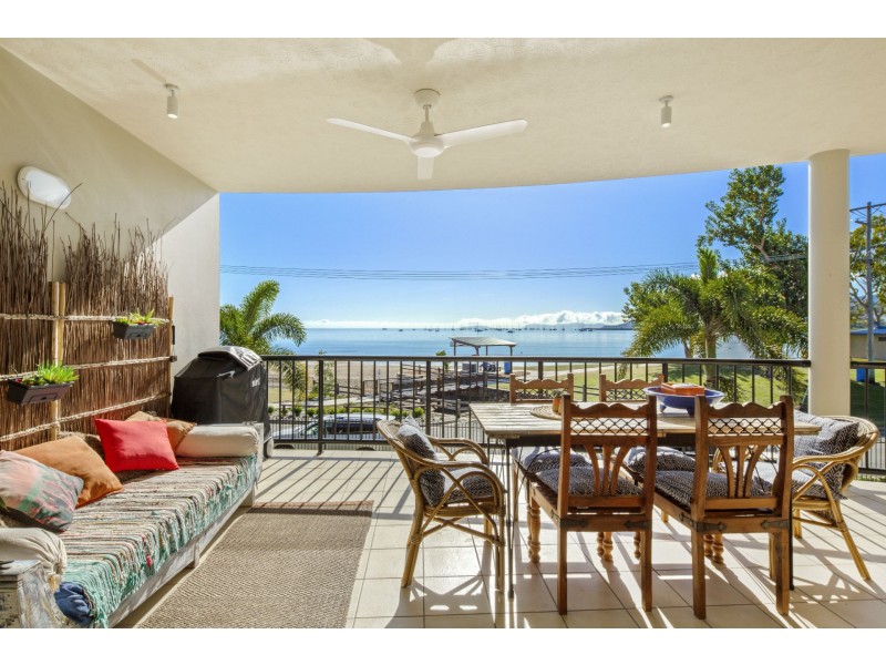 5/36 Coral Esplanade, Cannonvale QLD 4802