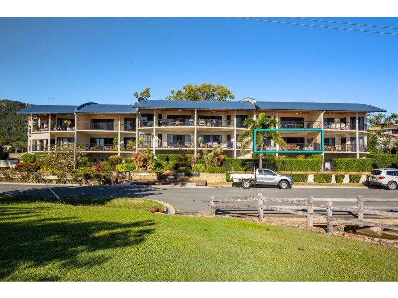 5/36 Coral Esplanade, Cannonvale QLD 4802