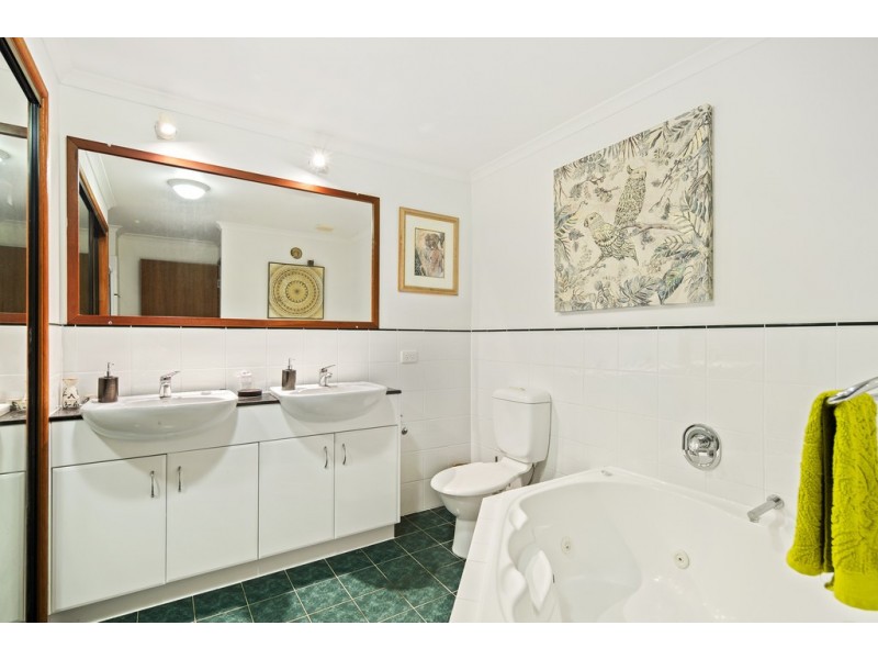 5/36 Coral Esplanade, Cannonvale QLD 4802