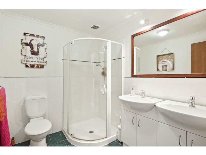 5/36 Coral Esplanade, Cannonvale QLD 4802