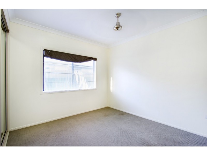 39 Valley Drive, Cannonvale QLD 4802