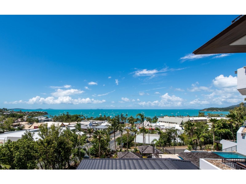 23/4 Golden Orchid Drive, Airlie Beach QLD 4802