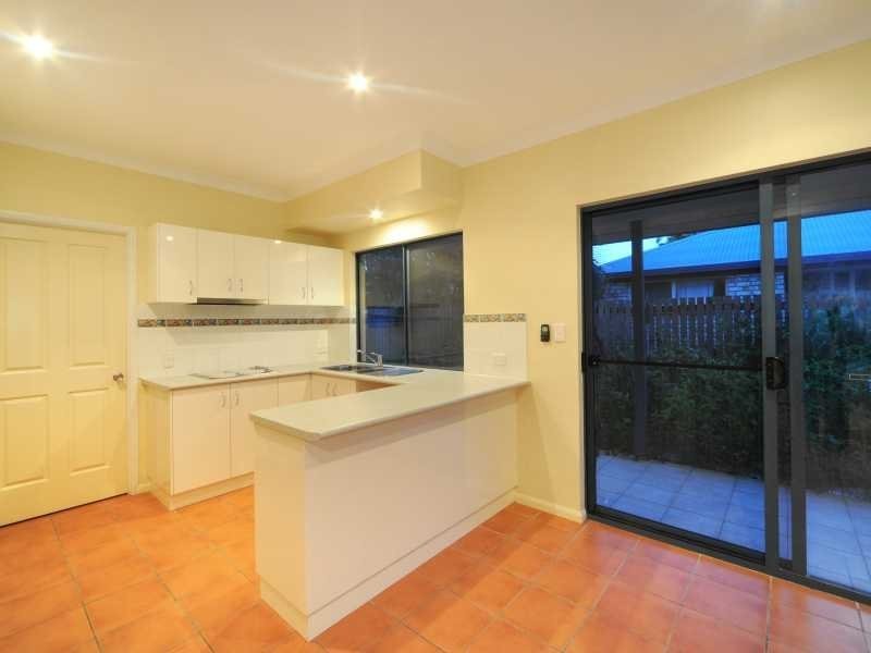 Unit 2/12 Erromango Drive, Jubilee Pocket QLD 4802