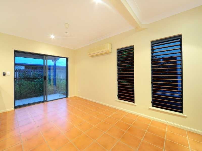 Unit 2/12 Erromango Drive, Jubilee Pocket QLD 4802