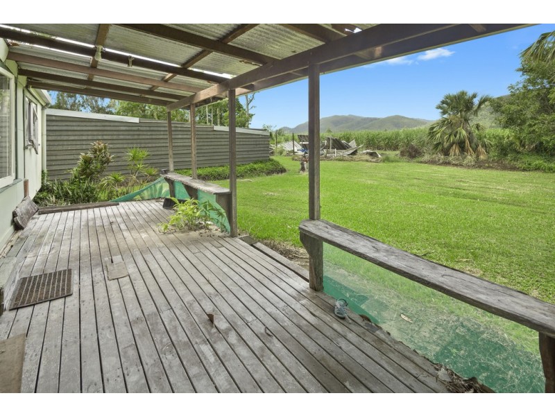 14 Plemenuk Road, Cannon Valley QLD 4800