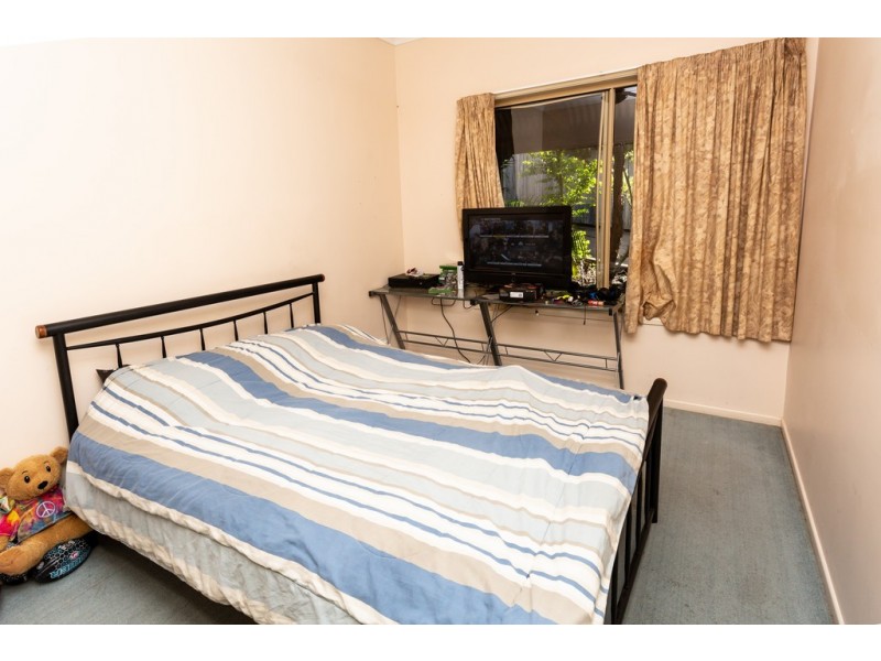 1 and 2/13 Eshelby Drive, Cannonvale QLD 4802