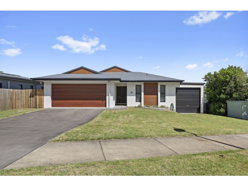 24 Endeavour Circuit, Cannonvale QLD 4802