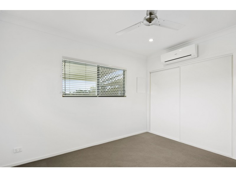 24 Endeavour Circuit, Cannonvale QLD 4802