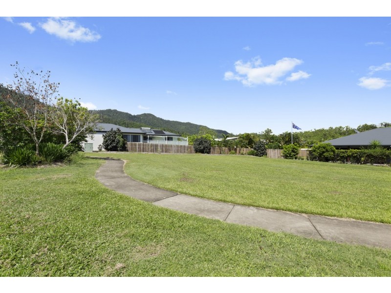 24 Endeavour Circuit, Cannonvale QLD 4802