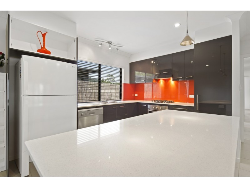 24 Endeavour Circuit, Cannonvale QLD 4802
