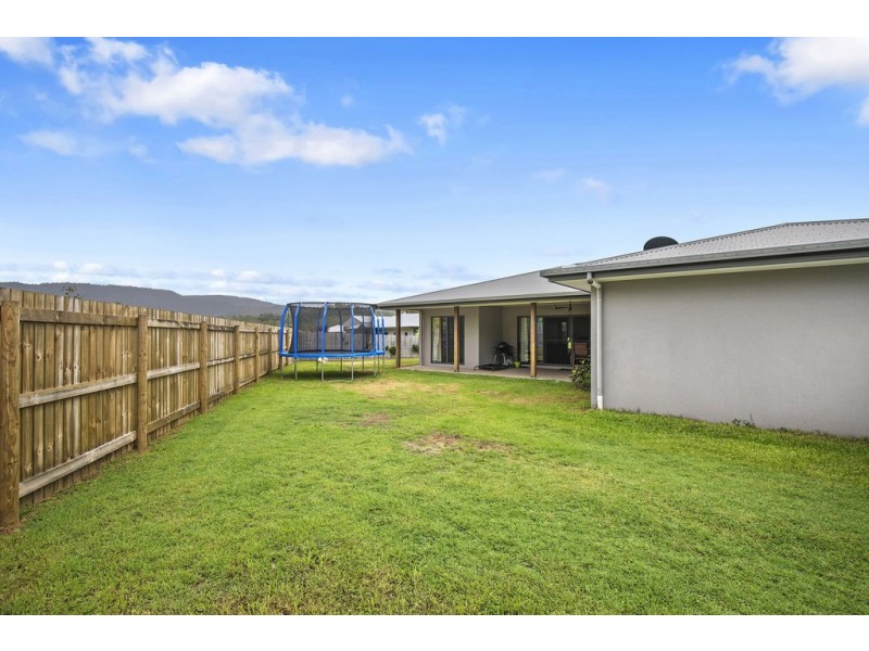 9 Companion Way, Cannonvale QLD 4802