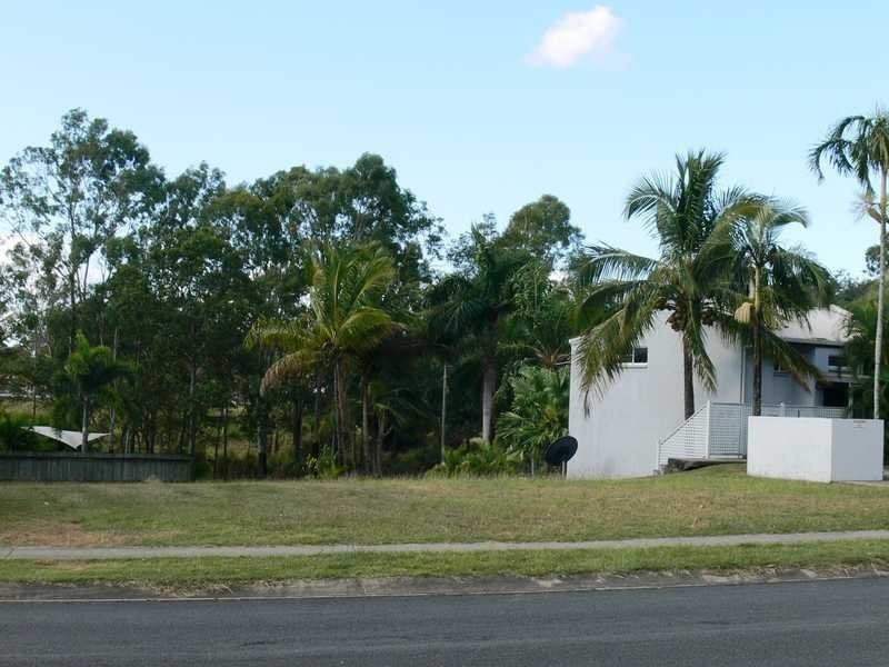 13 Tropic Road, Cannonvale QLD 4802