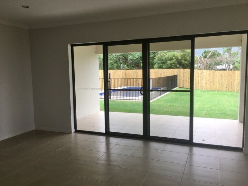 12A Jessamine Close, Cannonvale QLD 4802