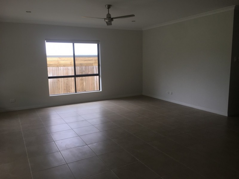 12A Jessamine Close, Cannonvale QLD 4802