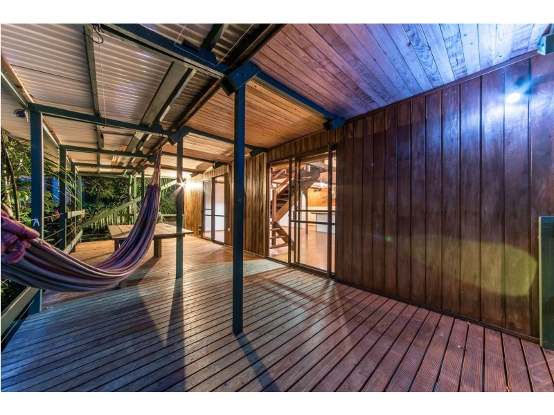 14 Warruga Street, Cannonvale QLD 4802