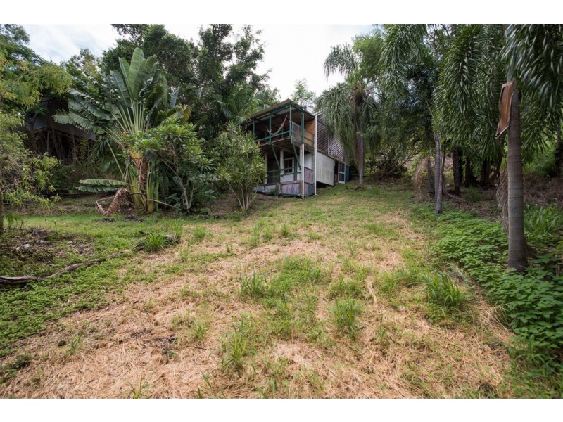 14 Warruga Street, Cannonvale QLD 4802