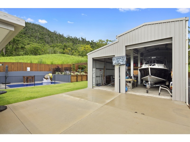44 Twin Creek Court, Cannonvale QLD 4802