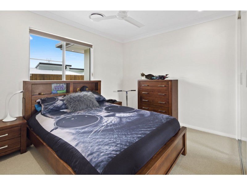 44 Twin Creek Court, Cannonvale QLD 4802
