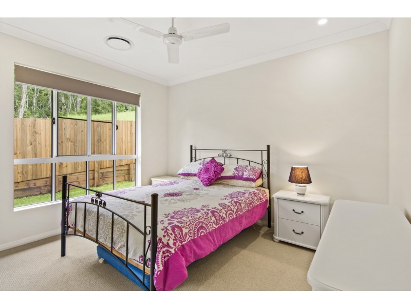 44 Twin Creek Court, Cannonvale QLD 4802