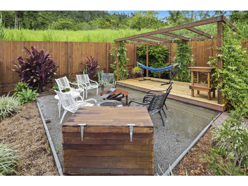 44 Twin Creek Court, Cannonvale QLD 4802