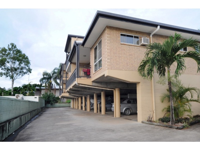 1 Adina Street, Cannonvale QLD 4802